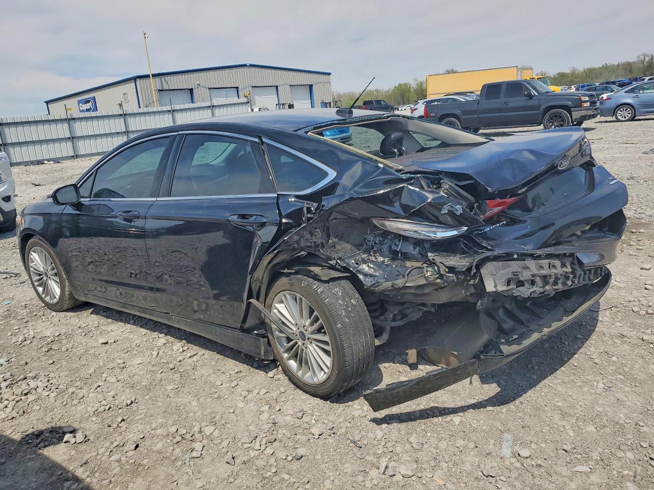 2016 FORD FUSION SE photo 3