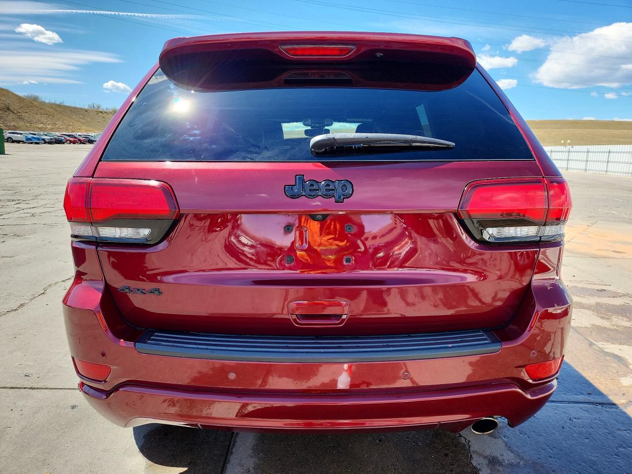 2019 JEEP GRAND CHEROKEE LAREDO photo 11
