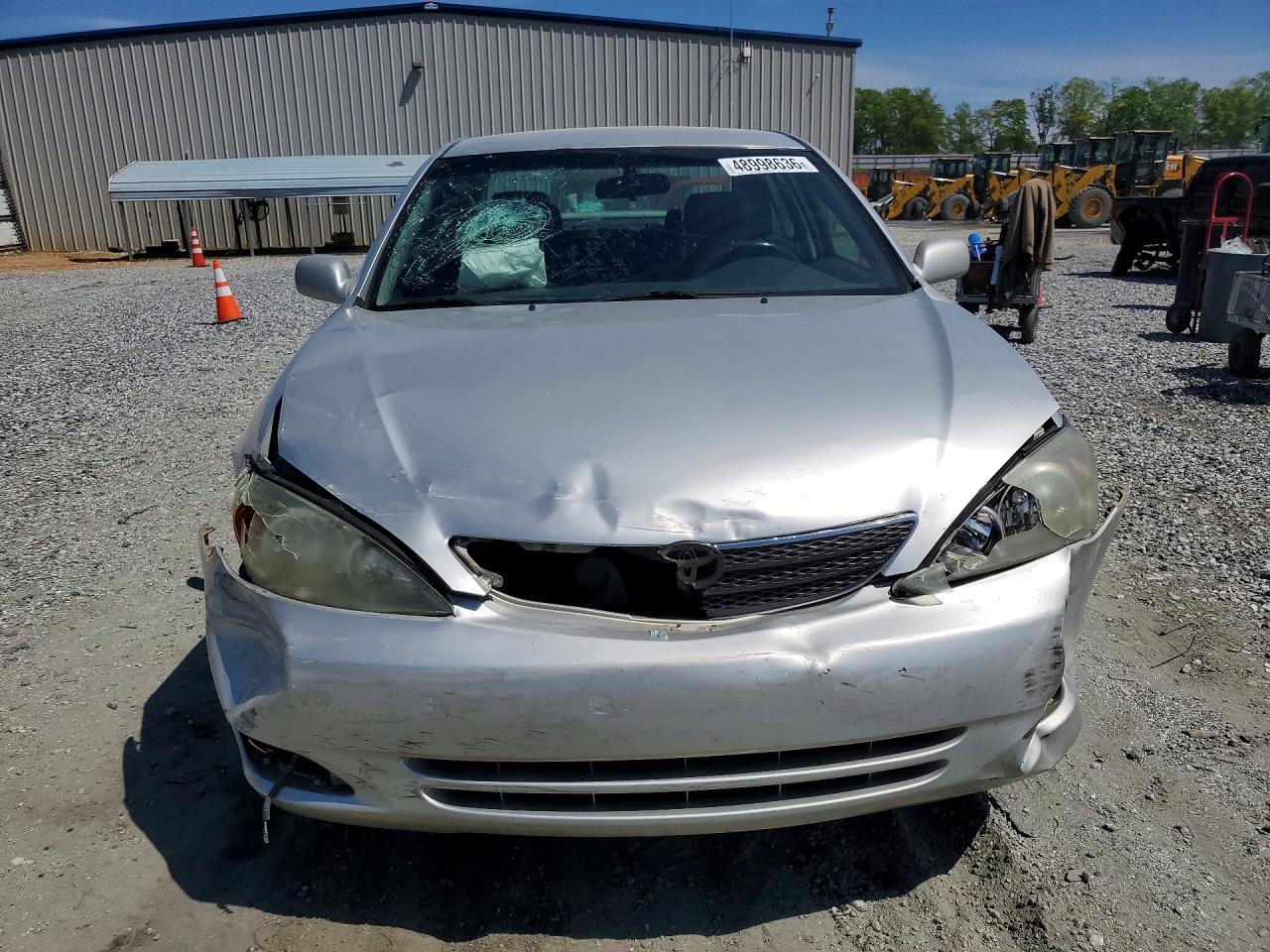 2002 TOYOTA CAMRY SE V6 photo 9