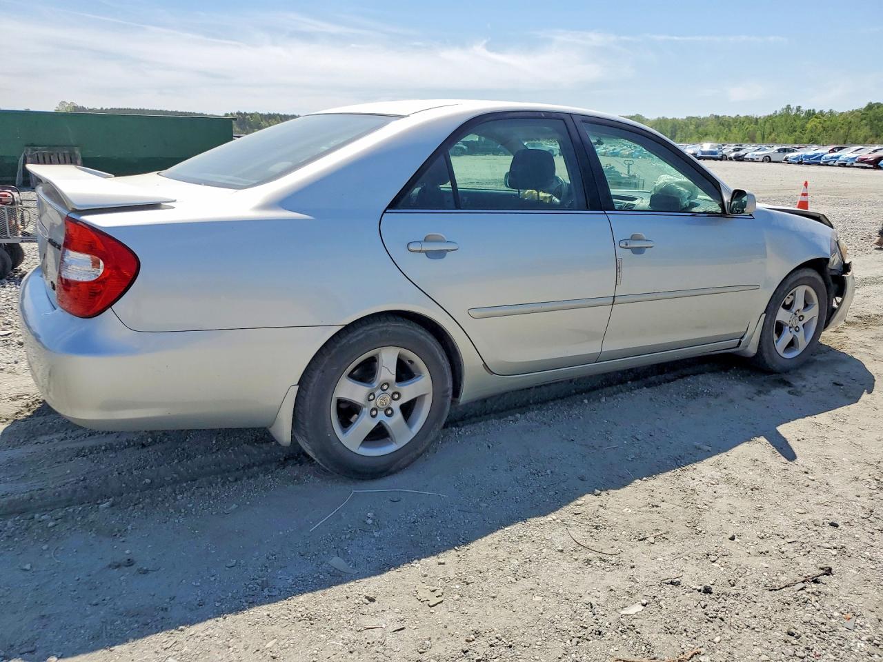 2002 TOYOTA CAMRY SE V6 photo 5