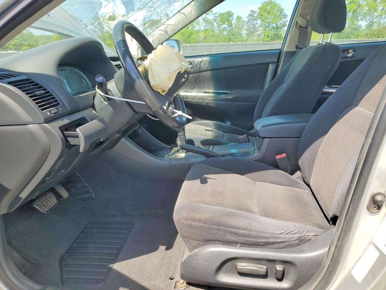 2002 TOYOTA CAMRY SE V6 photo 13