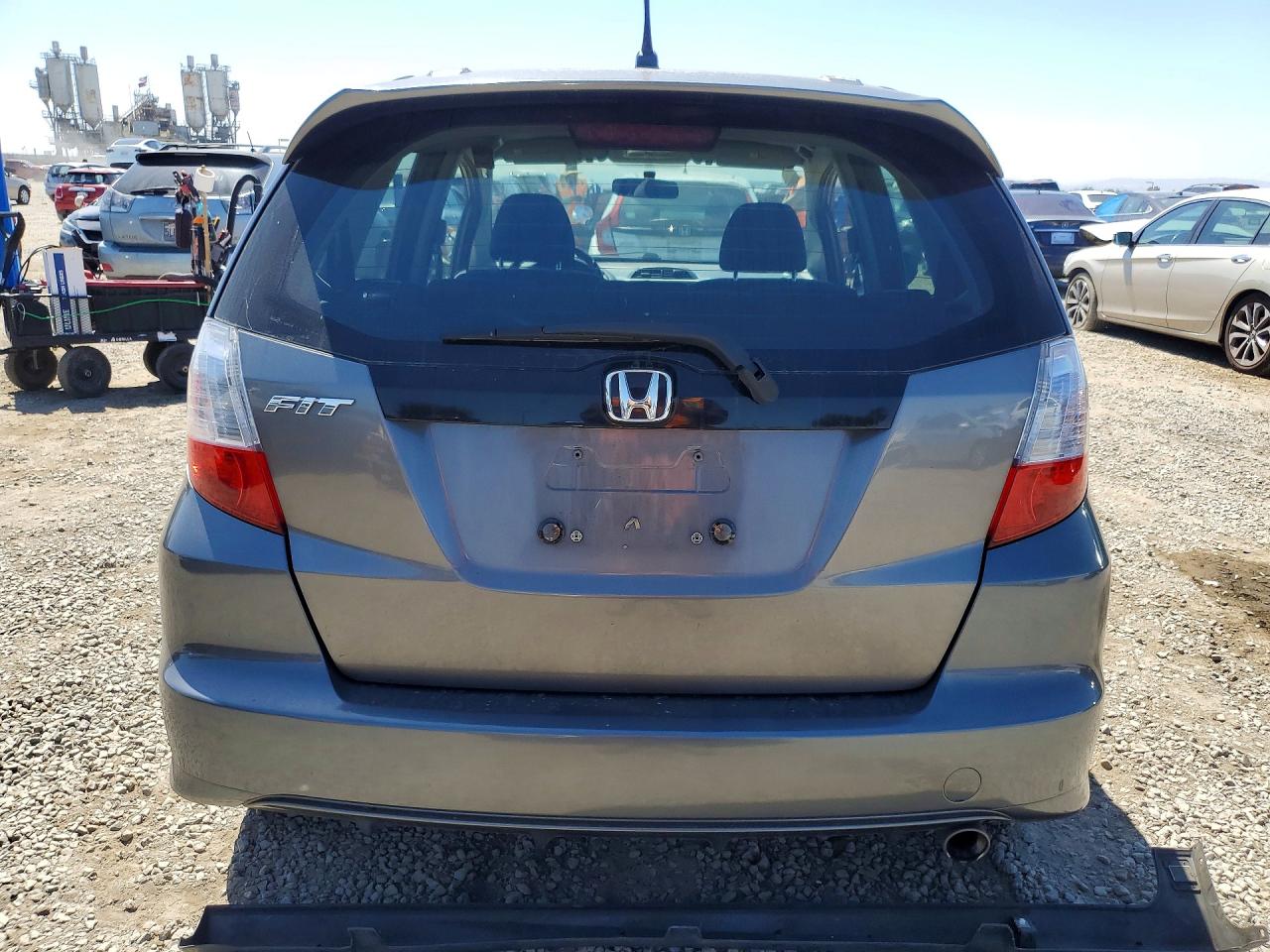 2011 HONDA FIT SPORT photo 16