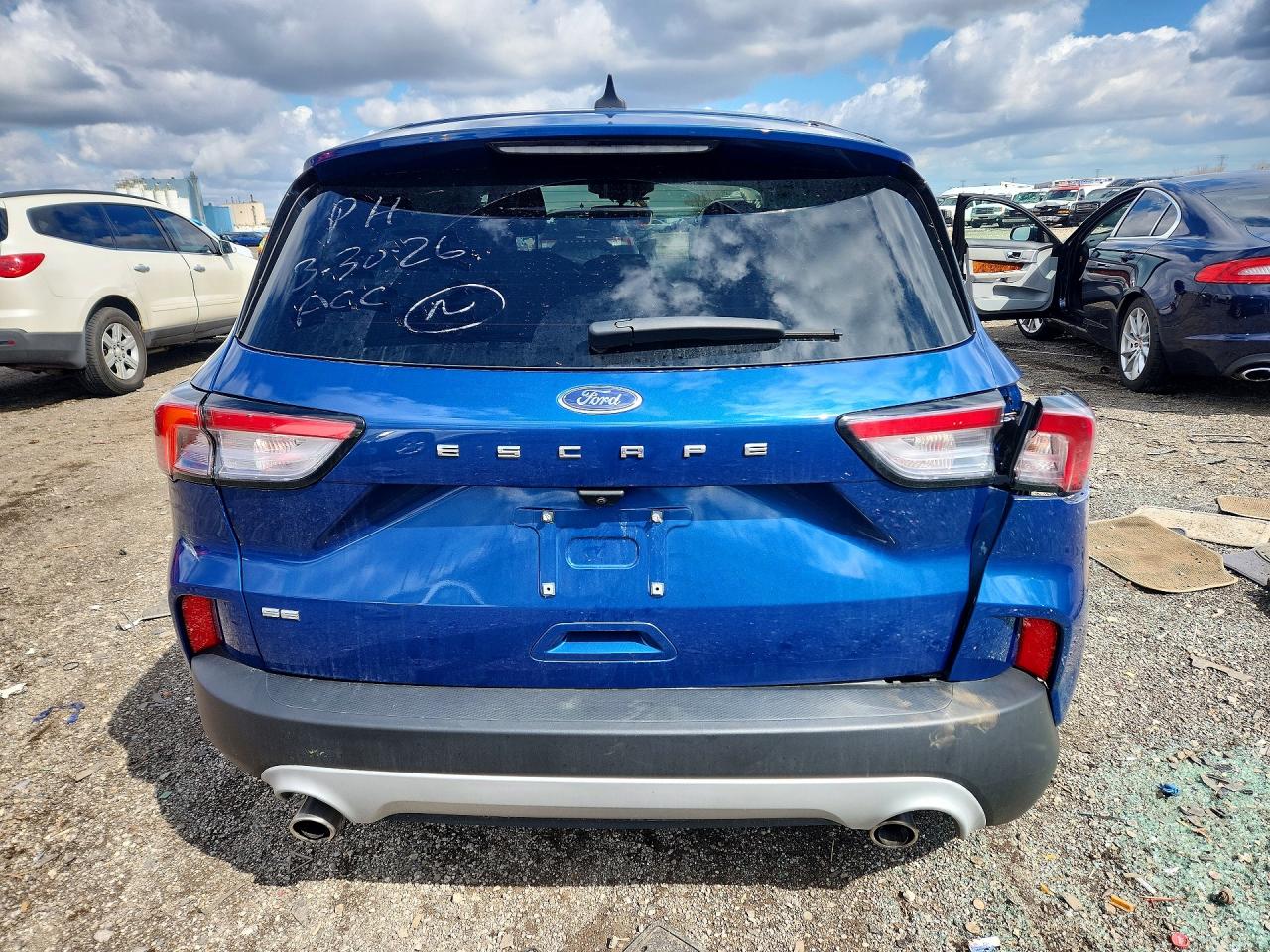 2022 FORD ESCAPE SE photo 11