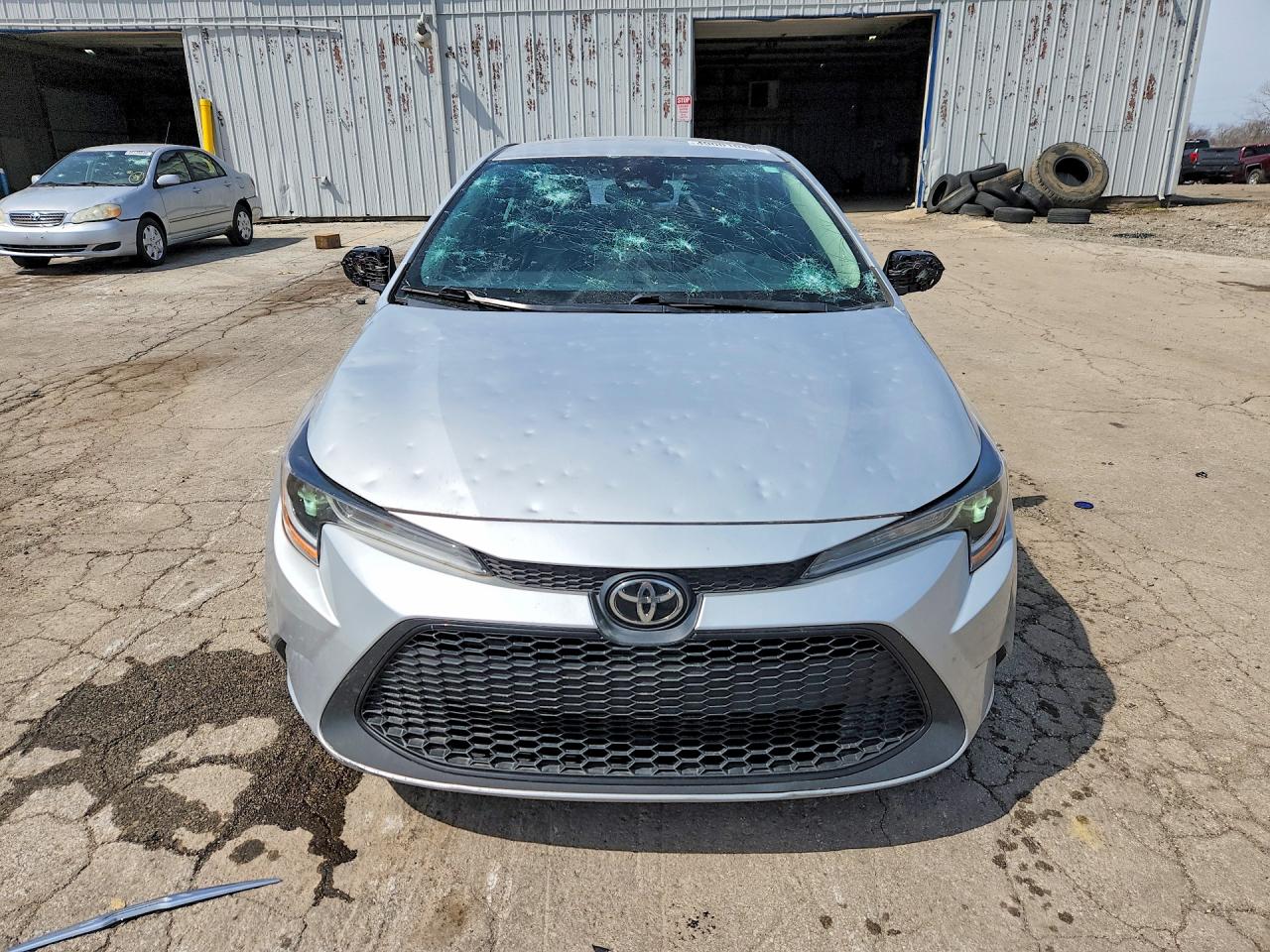 2021 TOYOTA COROLLA LE photo 9