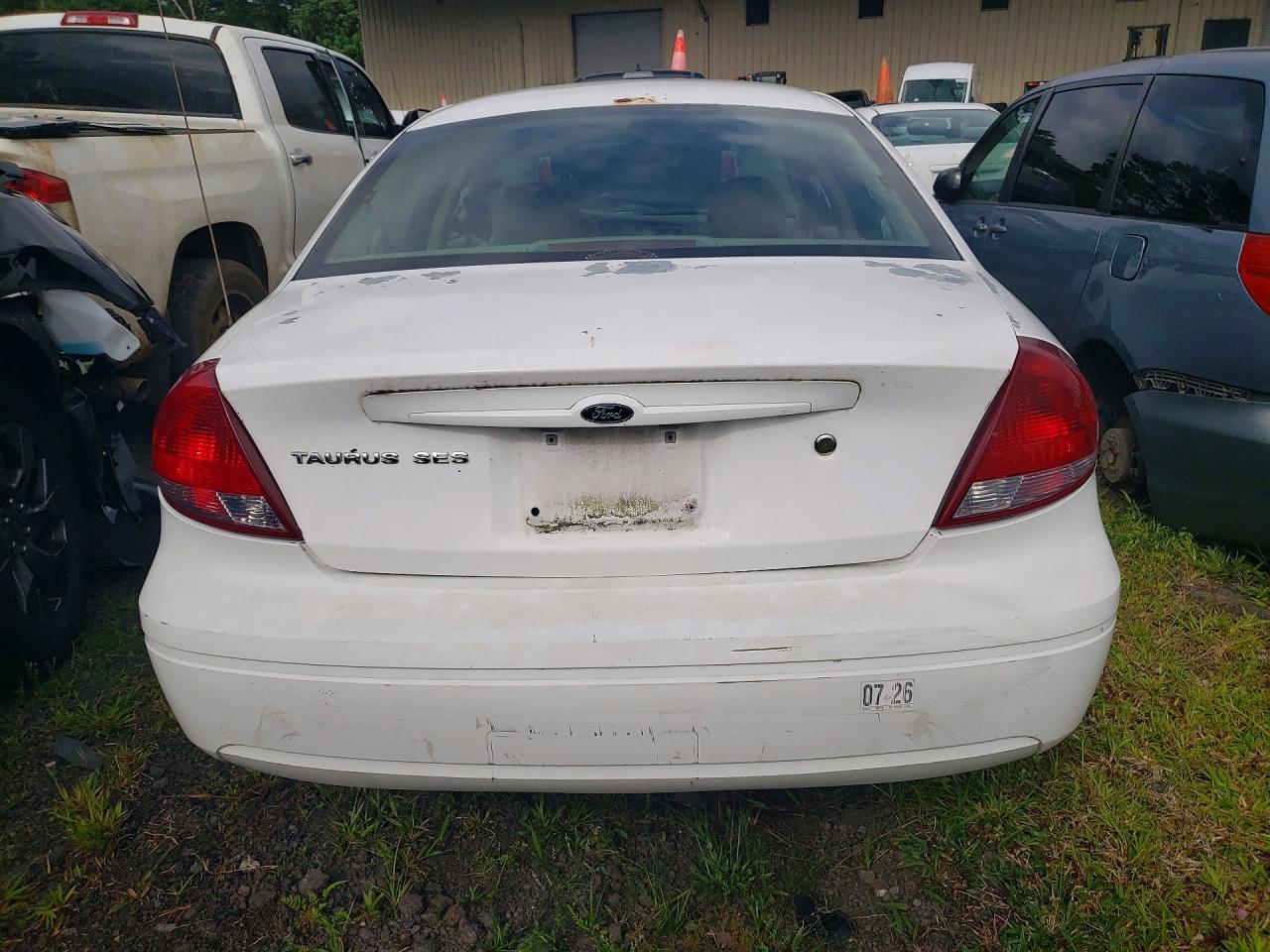 2004 FORD TAURUS SES photo 11