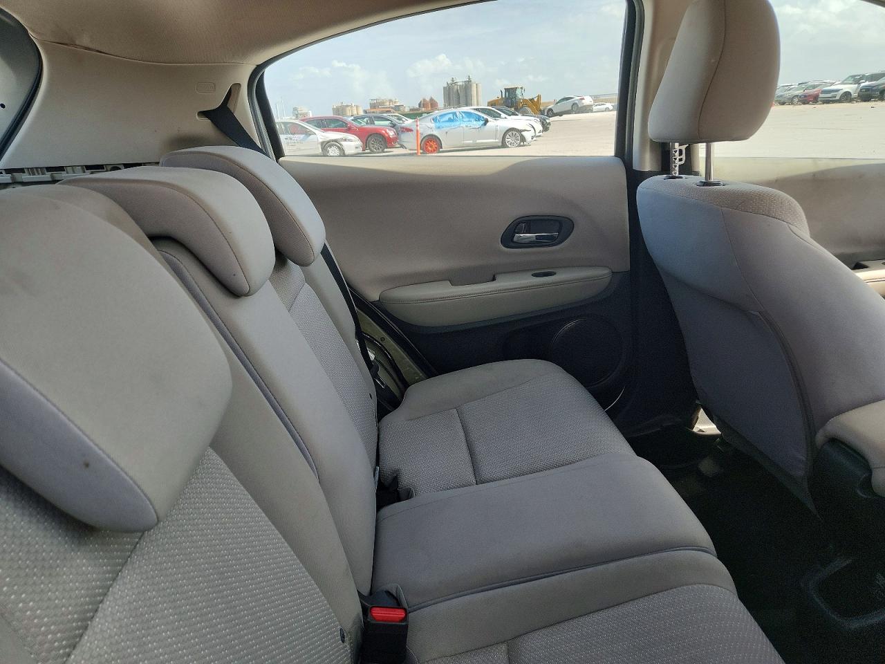 2016 HONDA HR-V LX photo 11