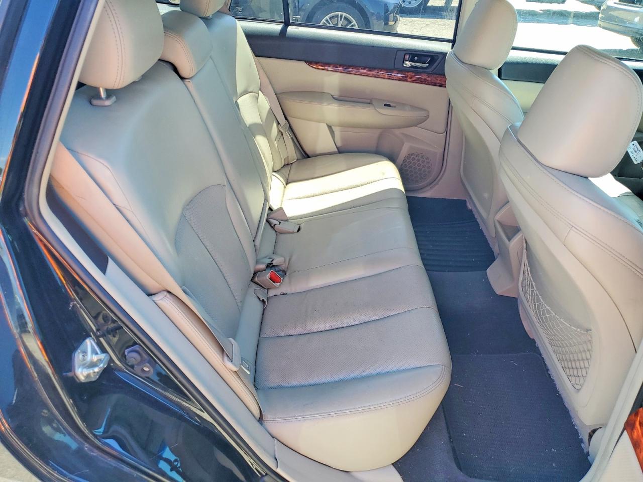 2011 SUBARU OUTBACK 2.5I LIMITED photo 31