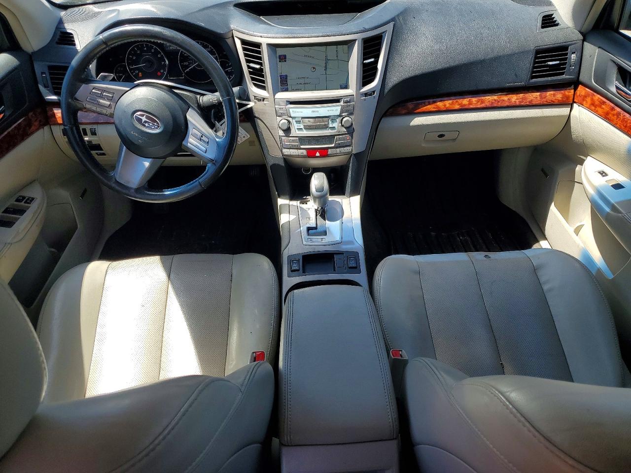 2011 SUBARU OUTBACK 2.5I LIMITED photo 22