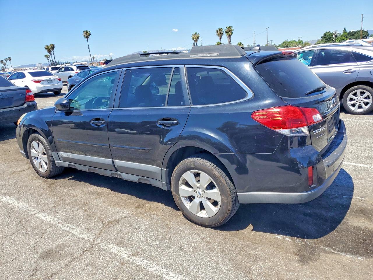 2011 SUBARU OUTBACK 2.5I LIMITED photo 4