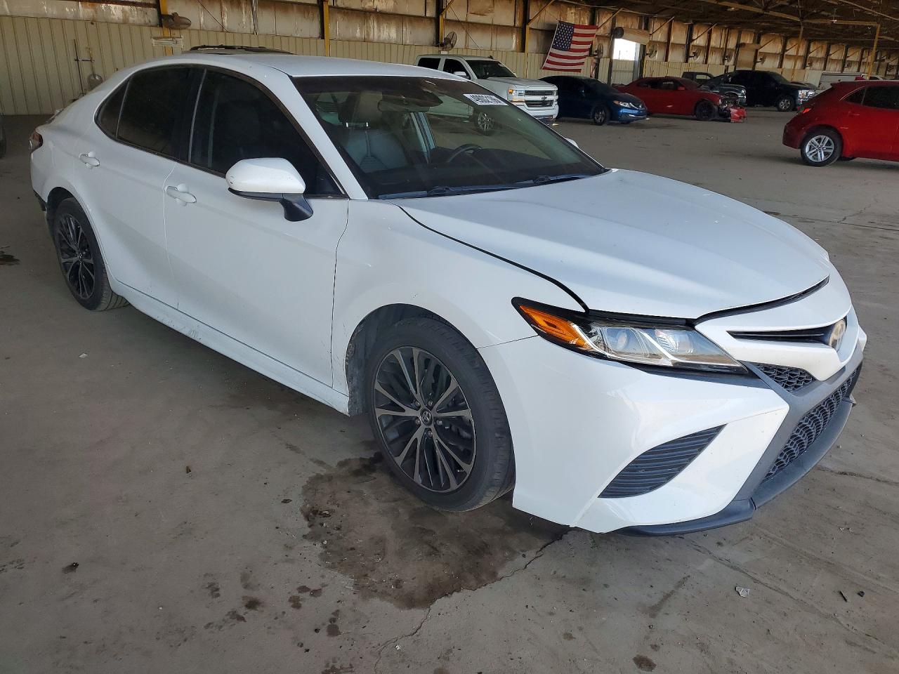 2018 TOYOTA CAMRY SE photo 7