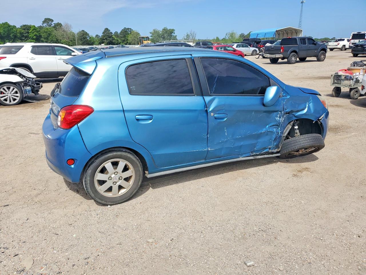 2014 MITSUBISHI MIRAGE ES photo 3