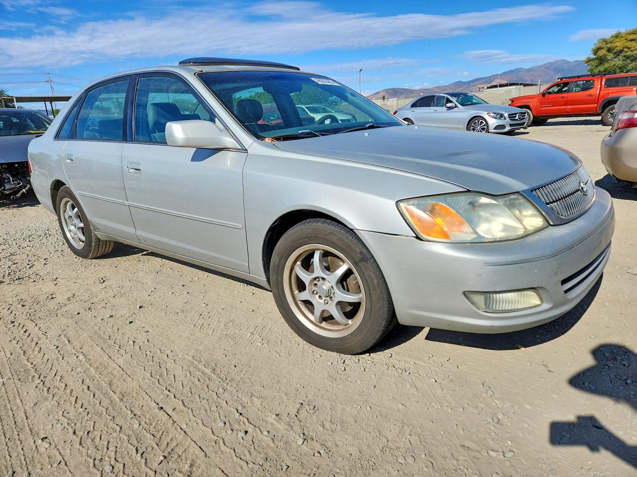2002 TOYOTA AVALON XLS photo 4