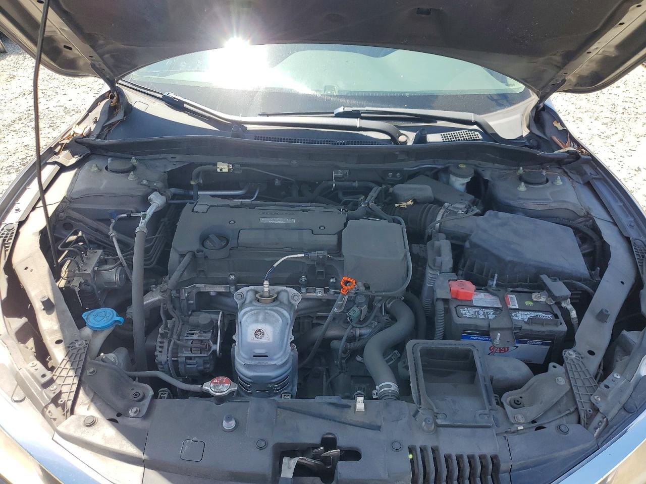 2016 HONDA ACCORD LX photo 11