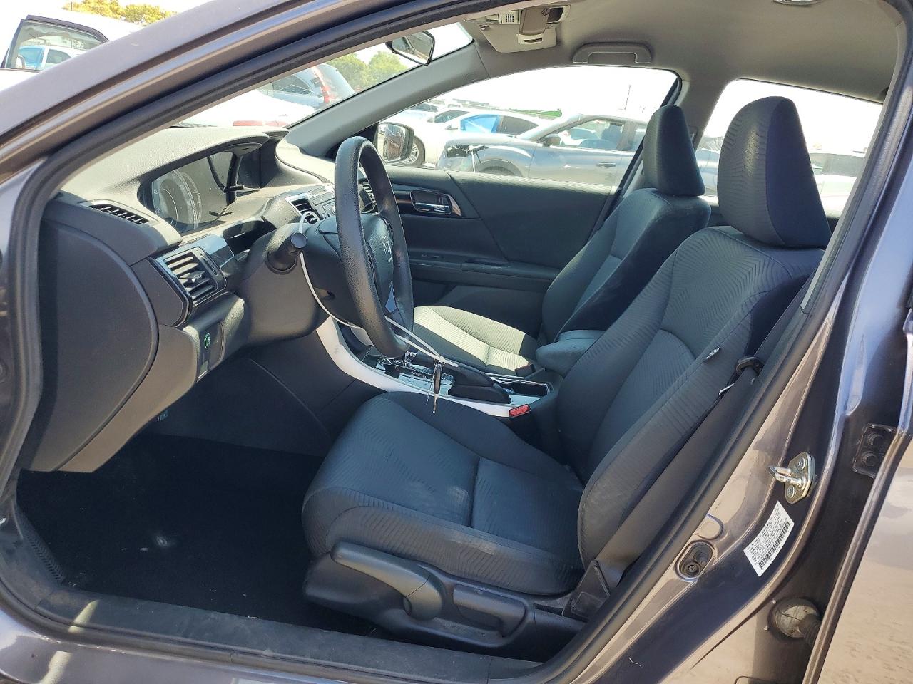 2016 HONDA ACCORD LX photo 7