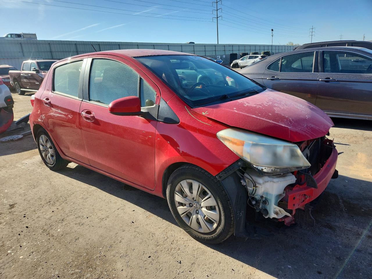 2012 TOYOTA YARIS 5-DOOR L photo 4
