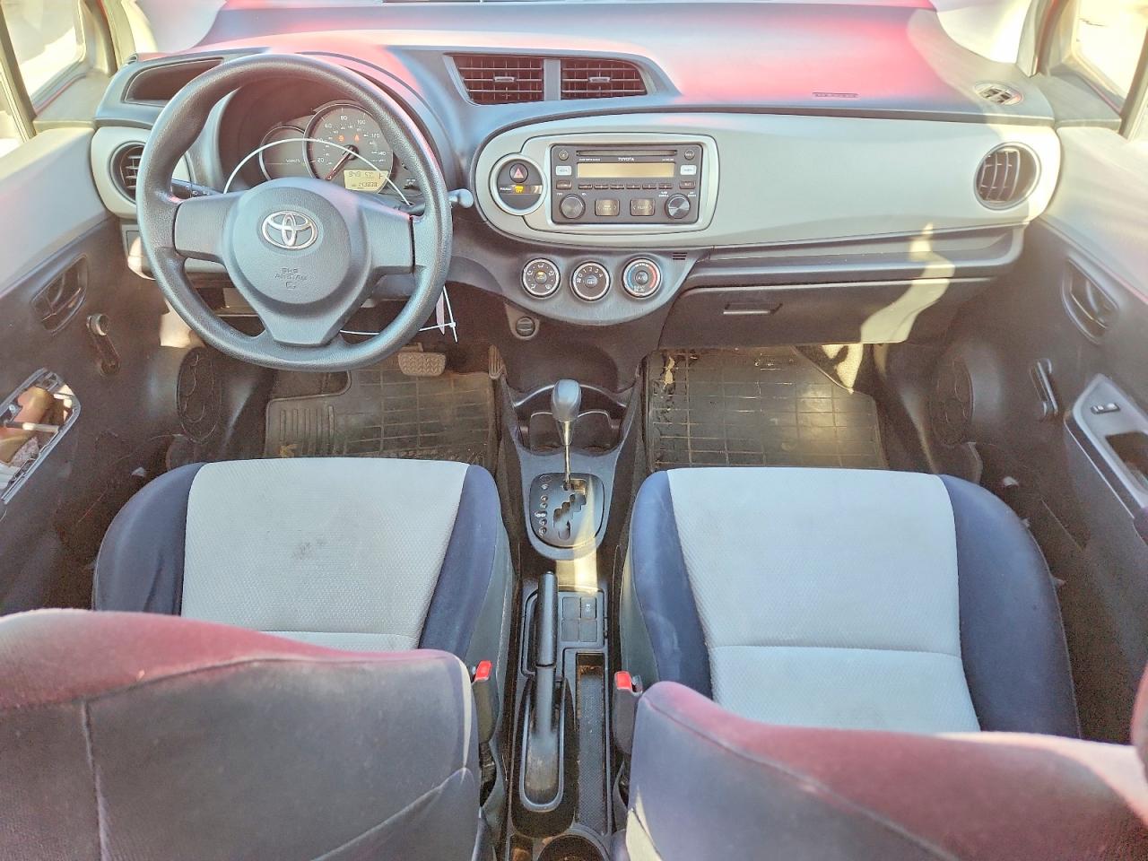 2012 TOYOTA YARIS 5-DOOR L photo 8