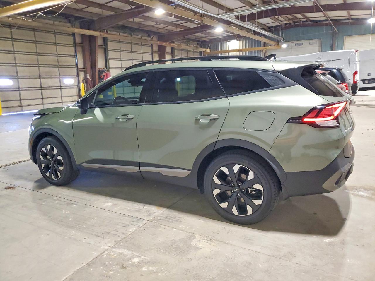 2023 KIA SPORTAGE X-LINE photo 4