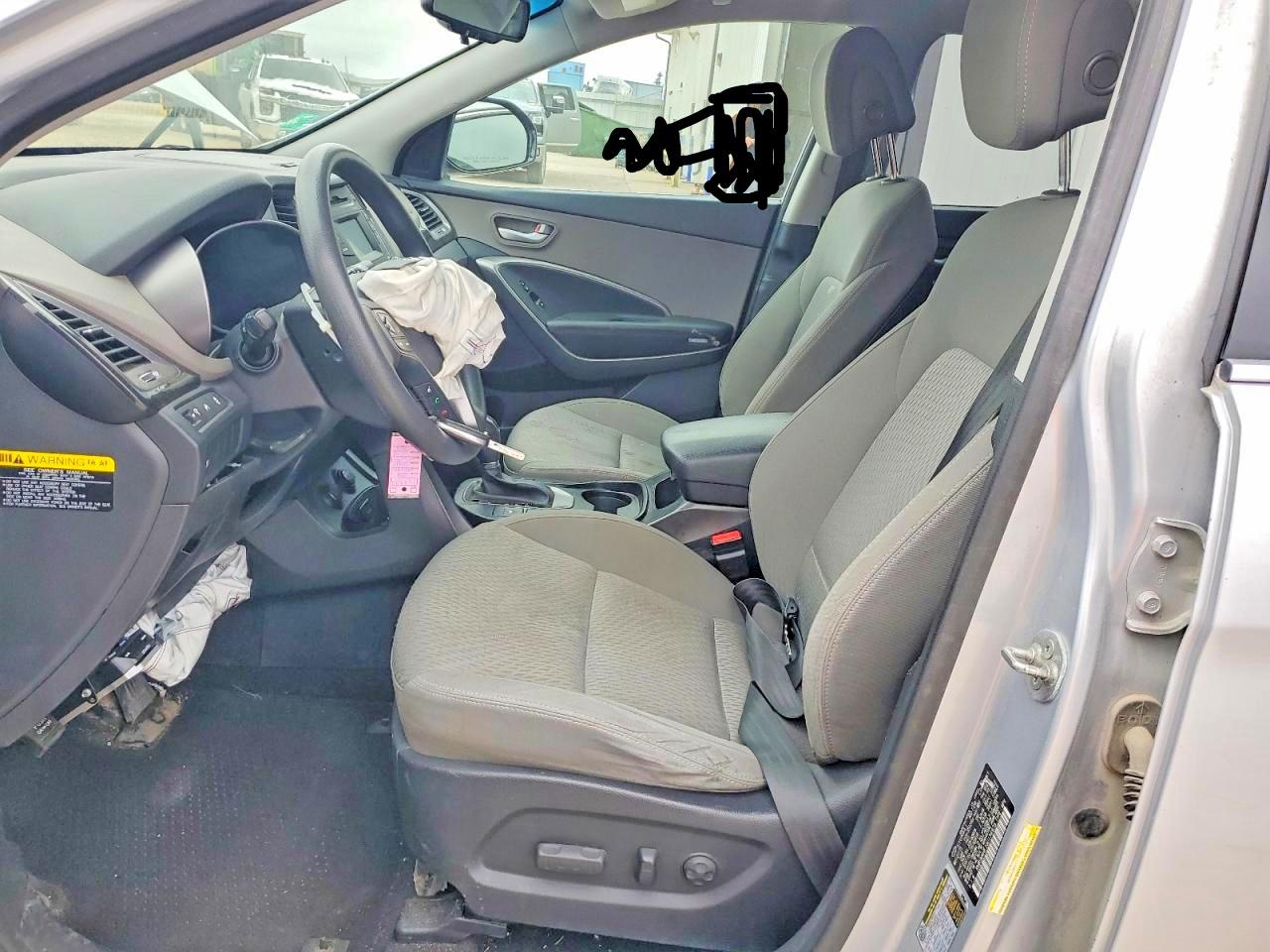 2016 HYUNDAI SANTA FE SE photo 19