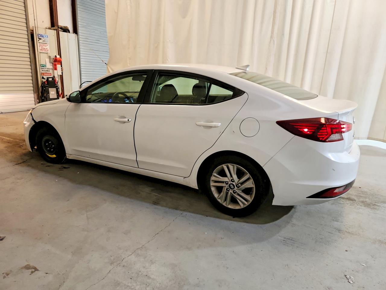 2020 HYUNDAI ELANTRA SEL photo 4