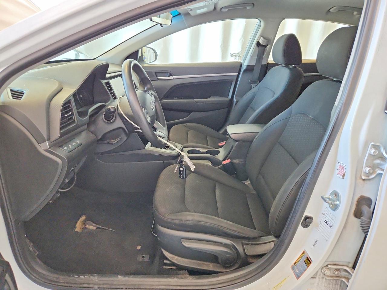 2020 HYUNDAI ELANTRA SEL photo 19