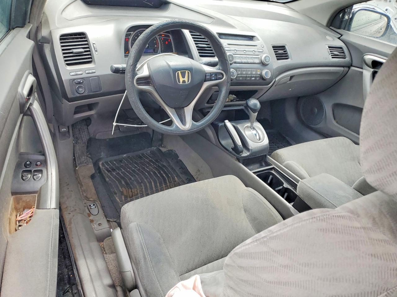2010 HONDA CIVIC LX photo 22