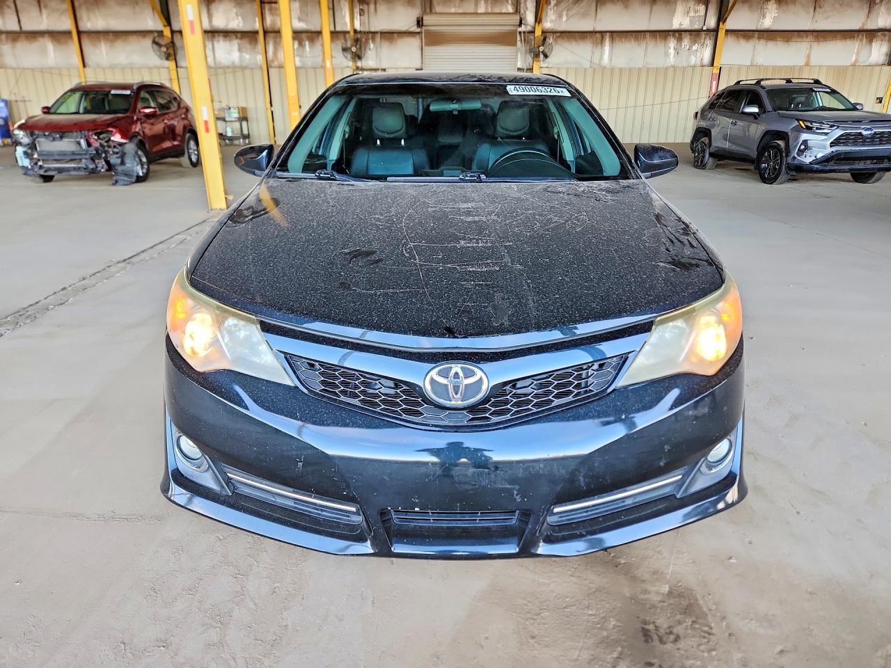 2013 TOYOTA CAMRY SE photo 9