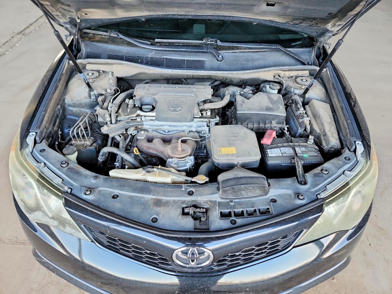 2013 TOYOTA CAMRY SE photo 21