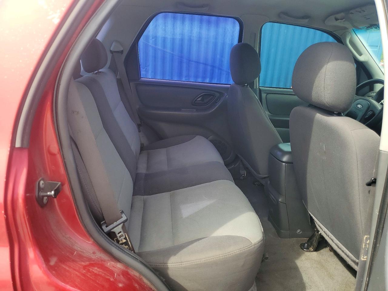 2004 FORD ESCAPE XLS photo 19