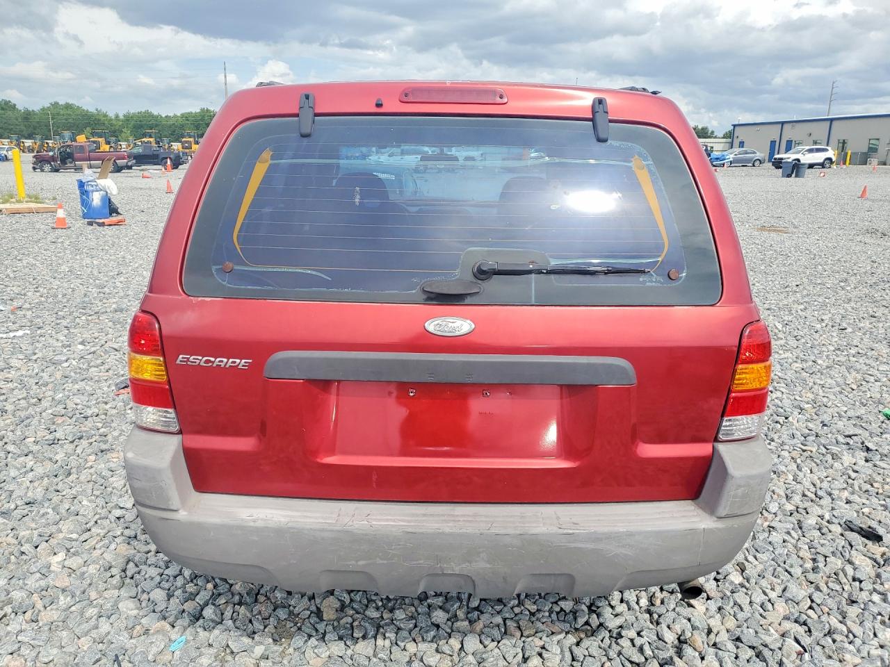 2004 FORD ESCAPE XLS photo 11