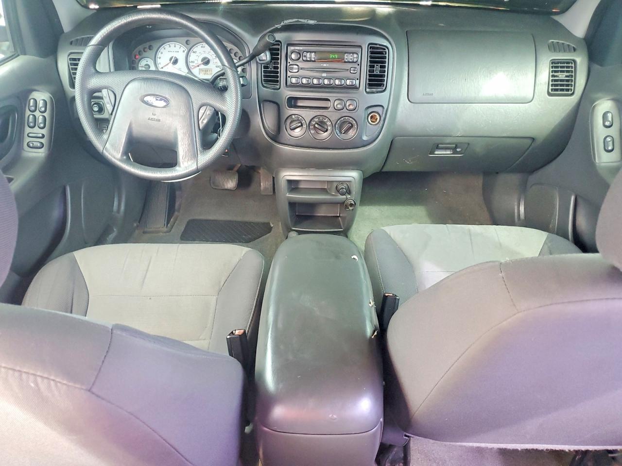 2004 FORD ESCAPE XLS photo 15
