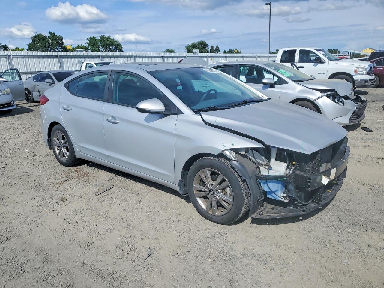 2018 HYUNDAI ELANTRA VALUE EDITION photo 4