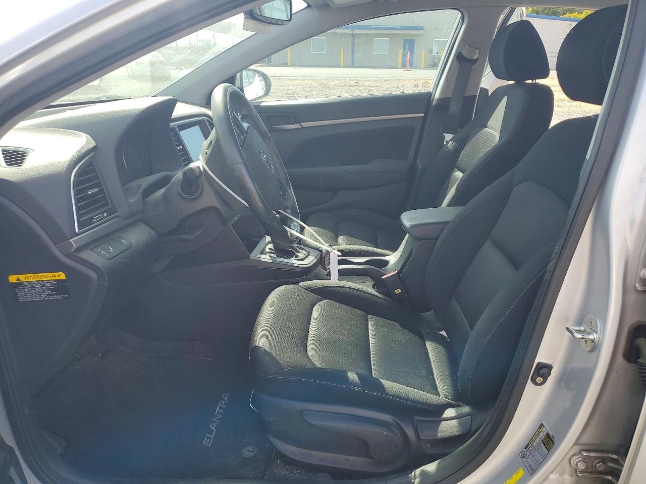 2018 HYUNDAI ELANTRA VALUE EDITION photo 7