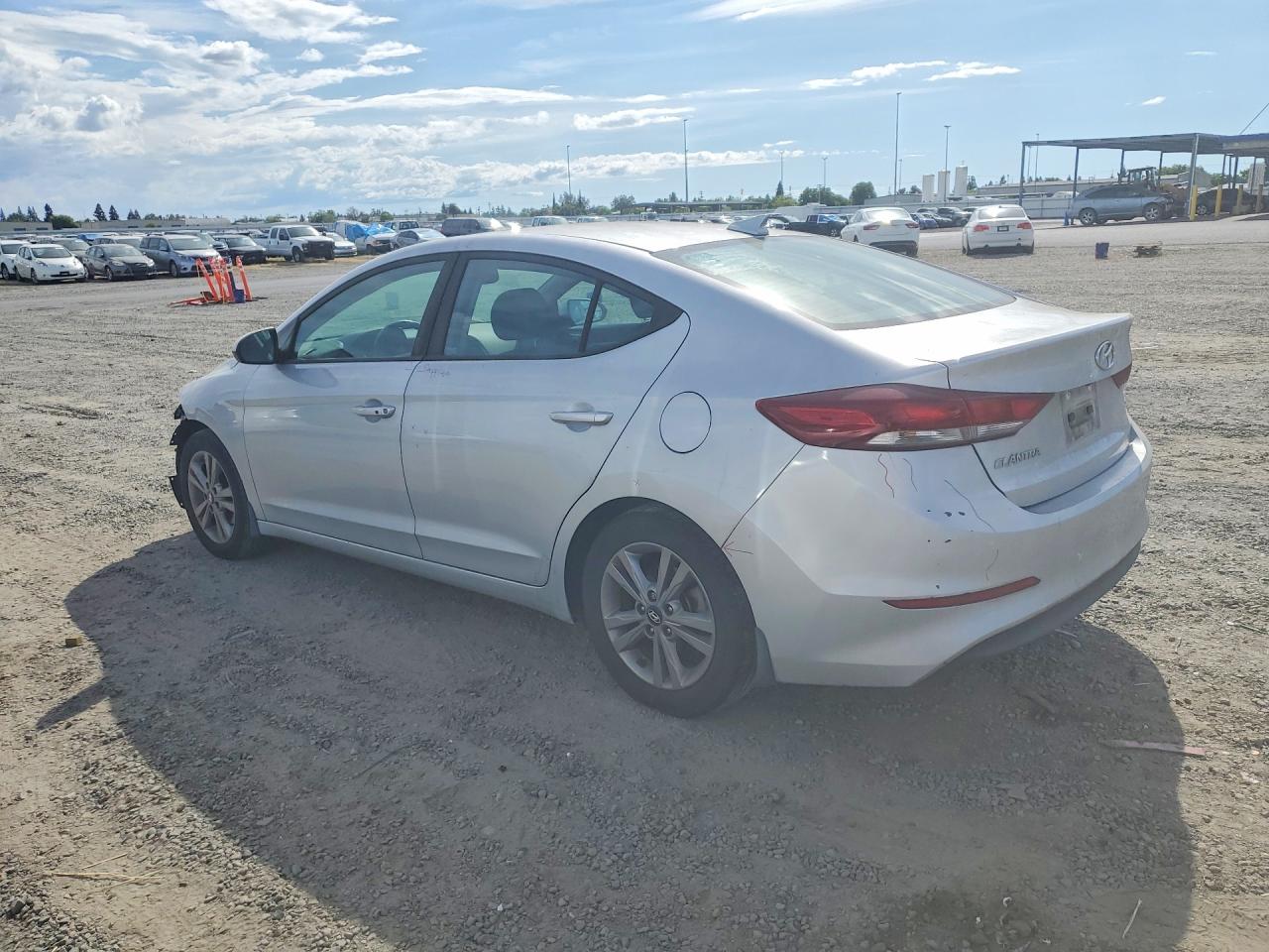 2018 HYUNDAI ELANTRA VALUE EDITION photo 2