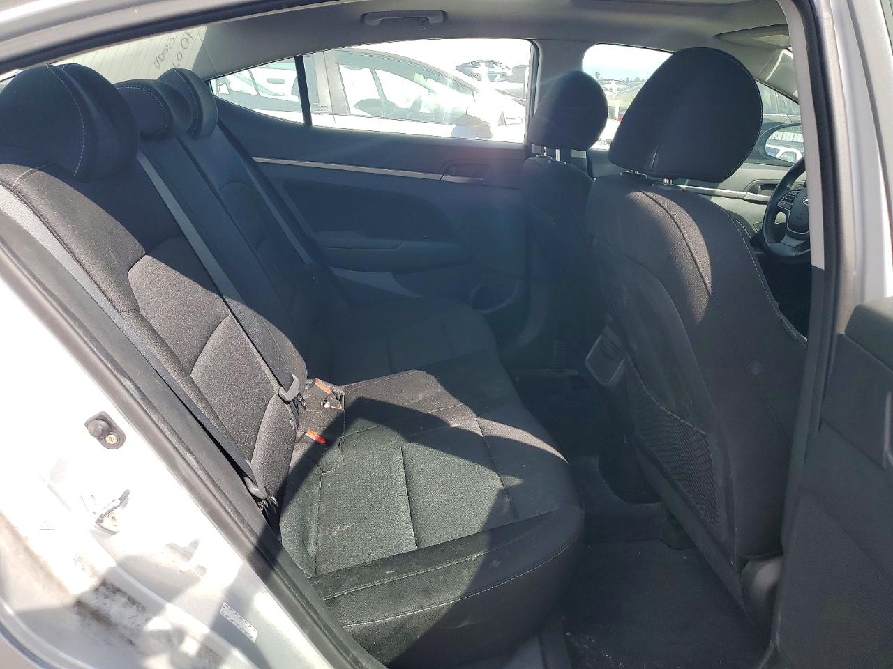 2018 HYUNDAI ELANTRA VALUE EDITION photo 10