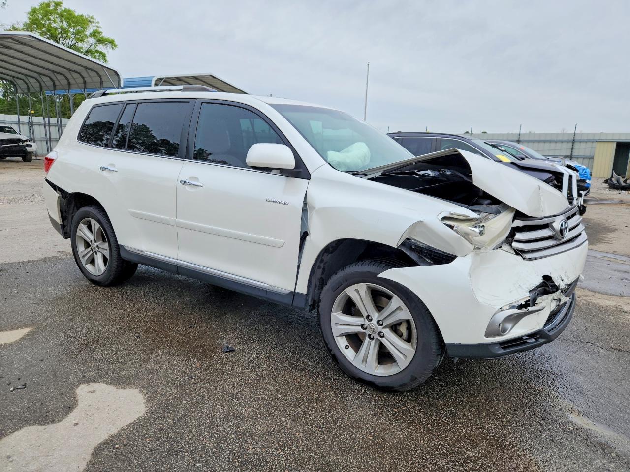 2013 TOYOTA HIGHLANDER LIMITED photo 4