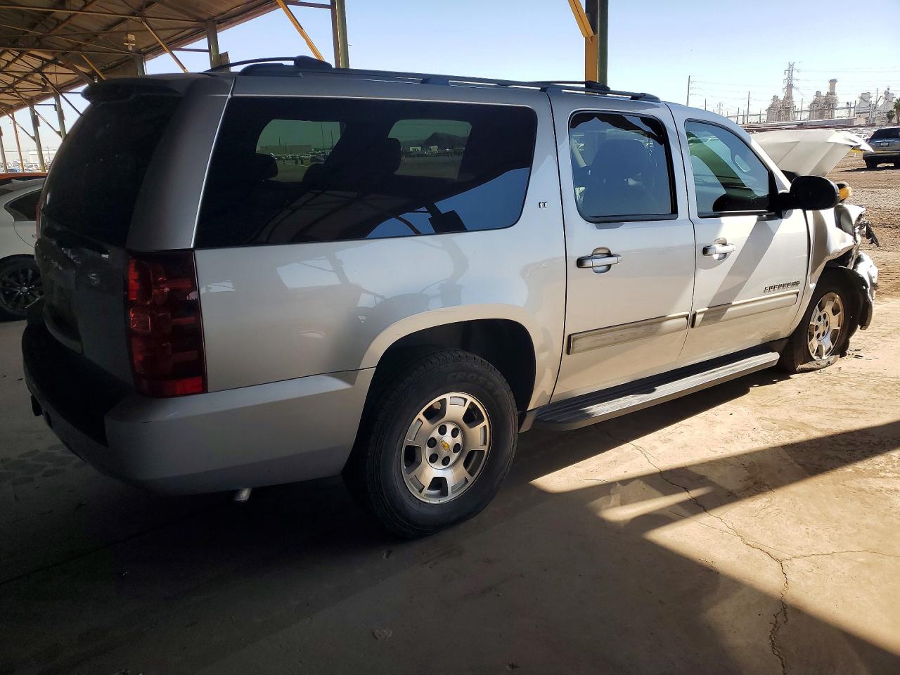 2013 CHEVROLET SUBURBAN K1500 LT photo 5