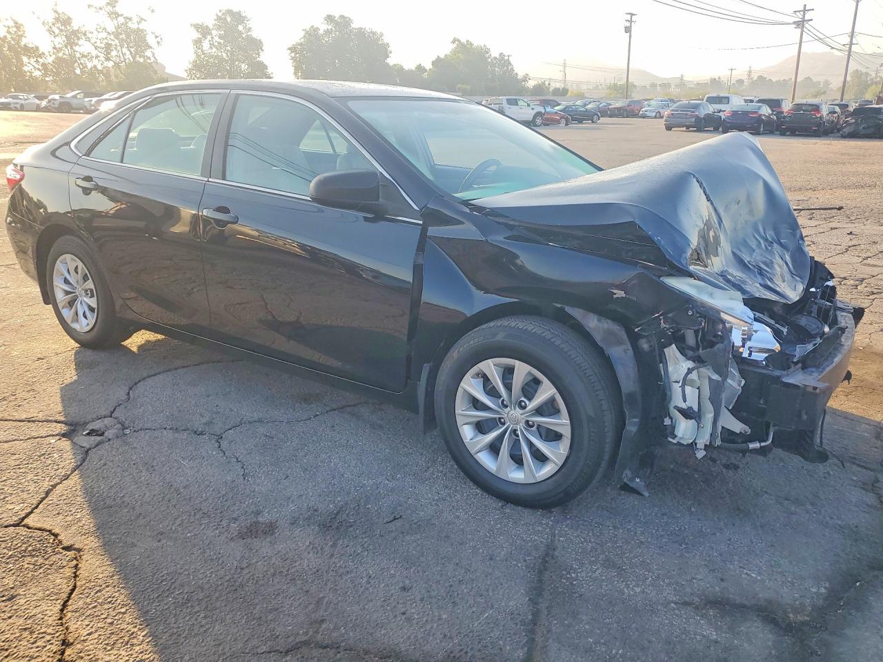 2017 TOYOTA CAMRY LE photo 10