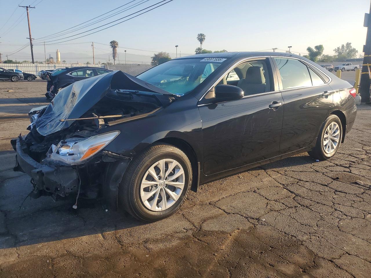 2017 TOYOTA CAMRY