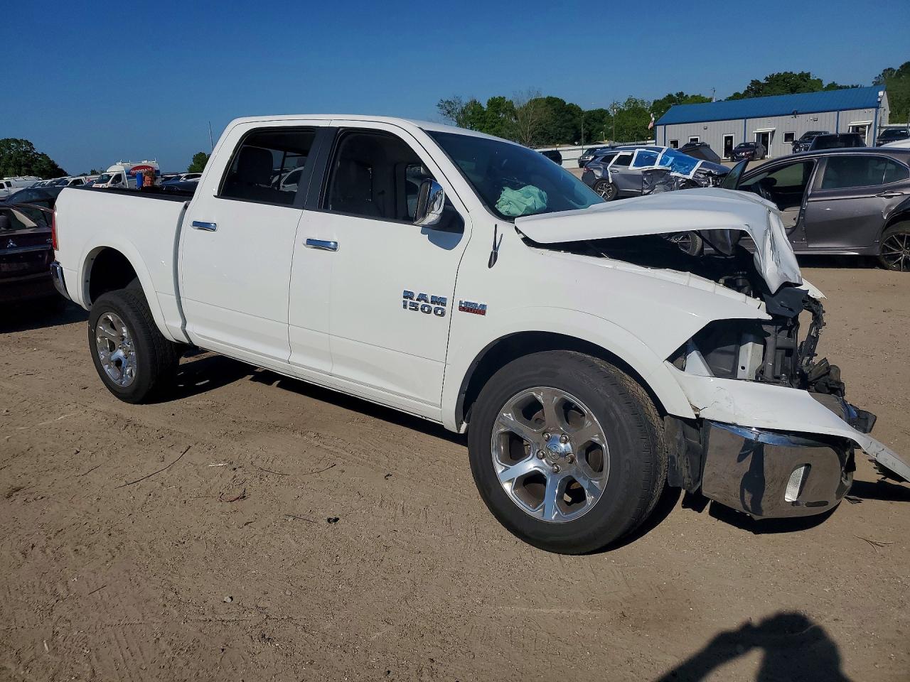 2016 RAM 1500 LARAMIE photo 7