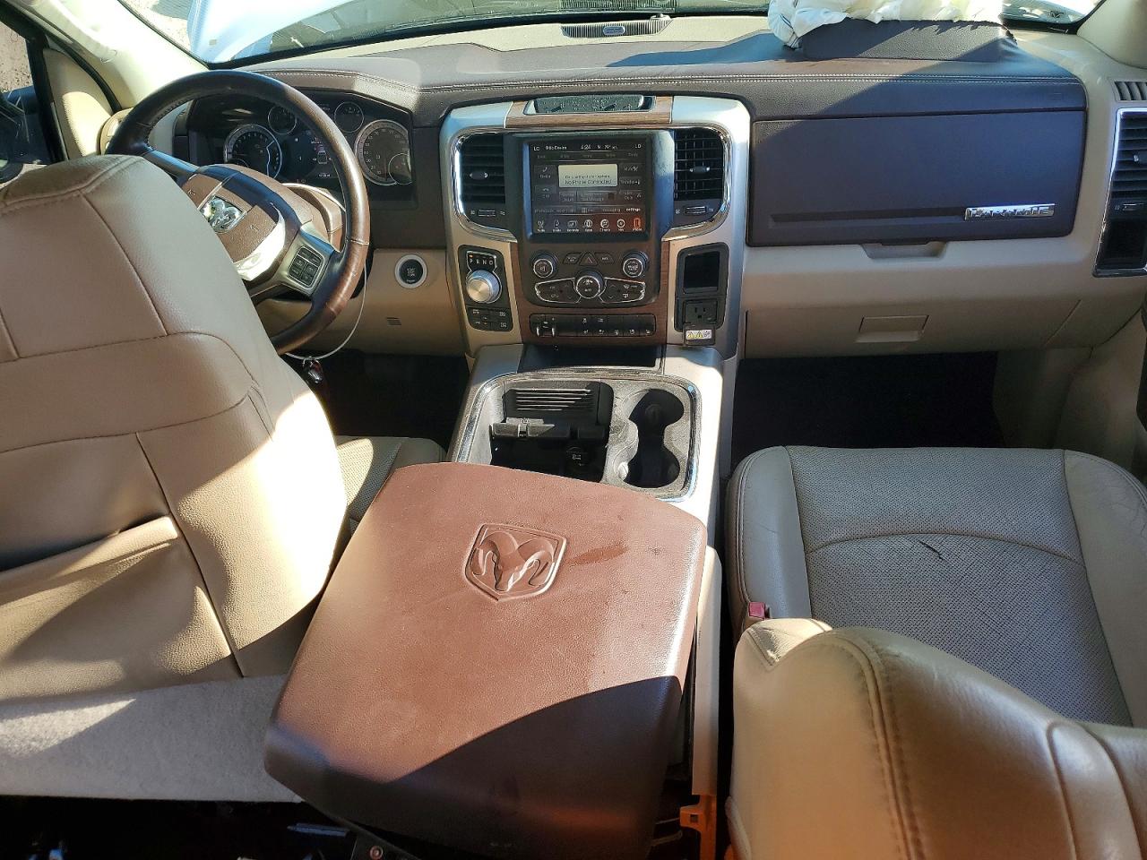 2016 RAM 1500 LARAMIE photo 15