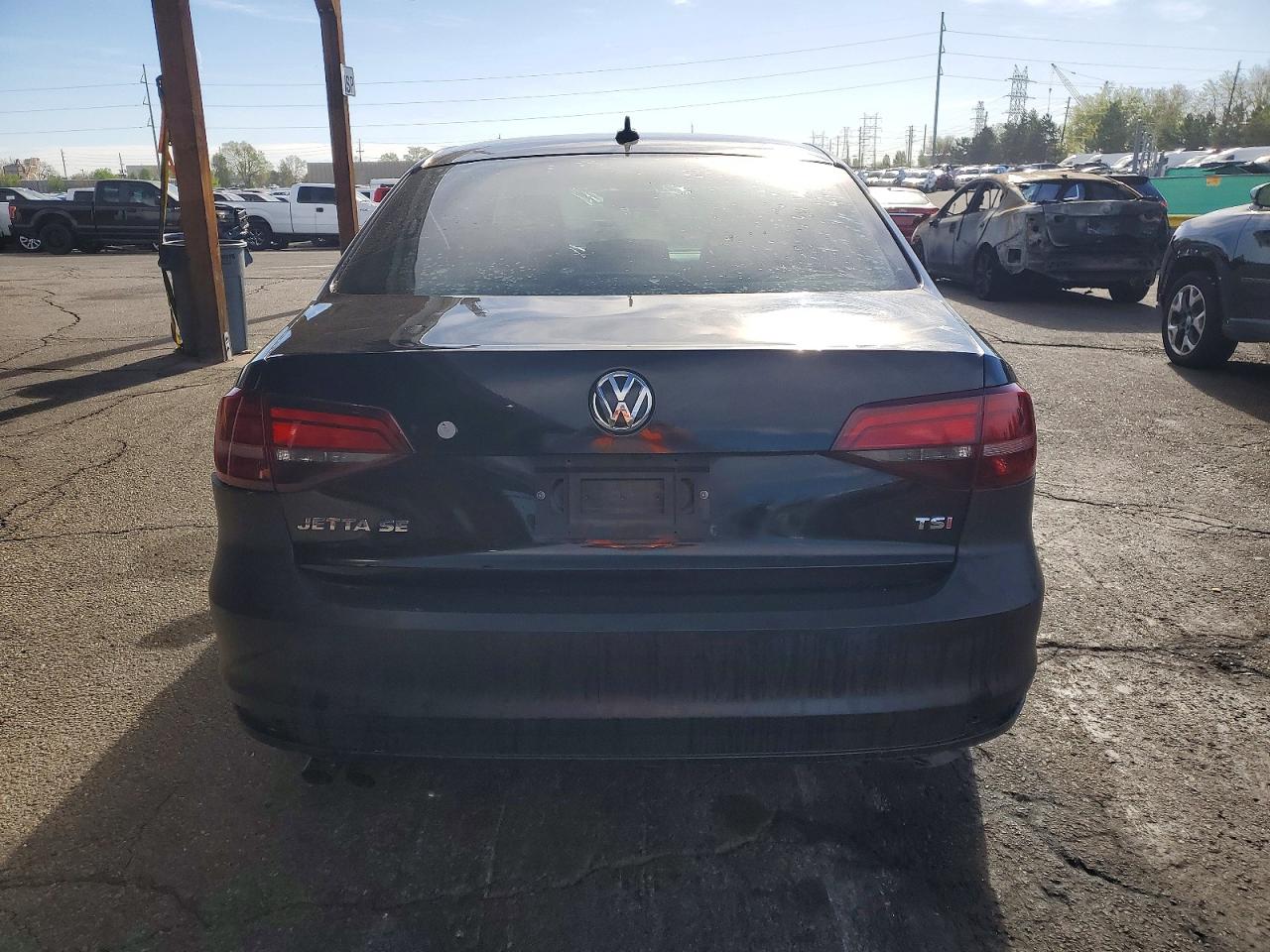 2016 VOLKSWAGEN JETTA SE photo 11
