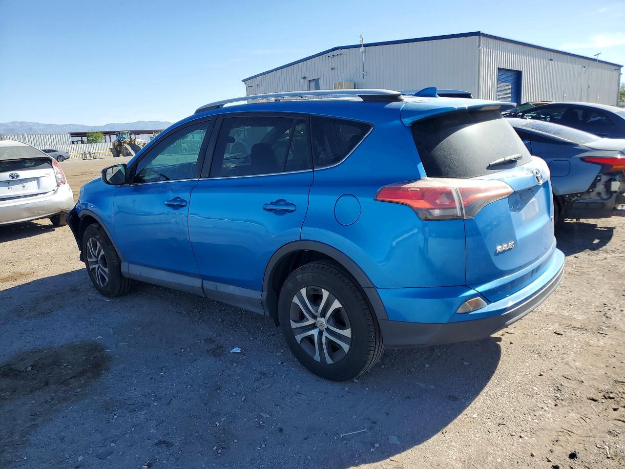 2016 TOYOTA RAV4 LE photo 3