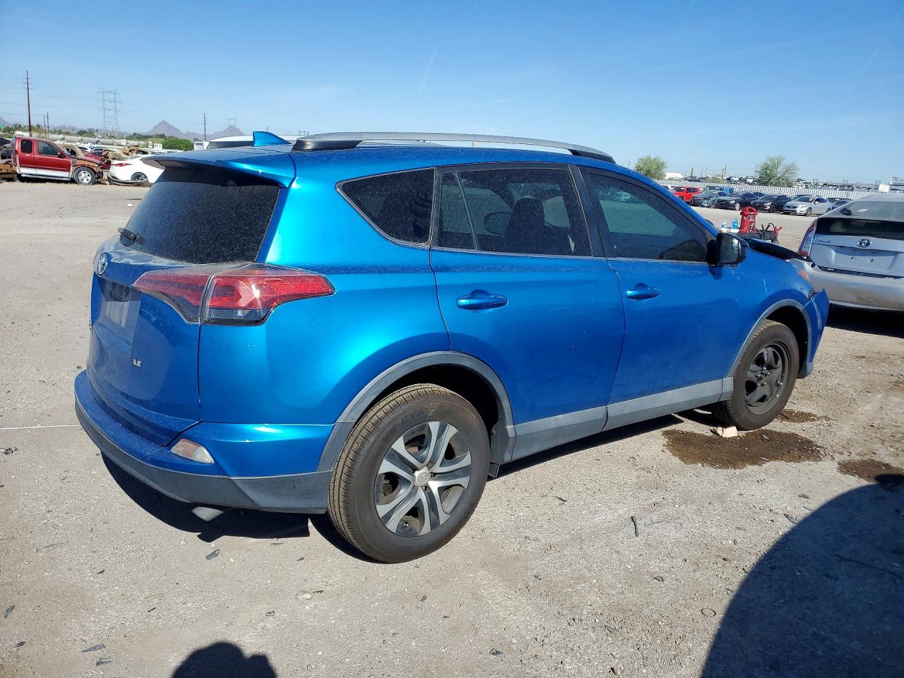 2016 TOYOTA RAV4 LE photo 5