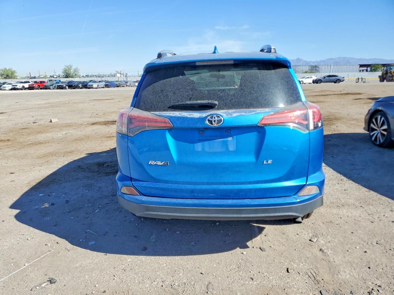 2016 TOYOTA RAV4 LE photo 11