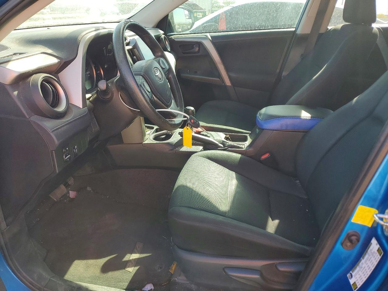 2016 TOYOTA RAV4 LE photo 13