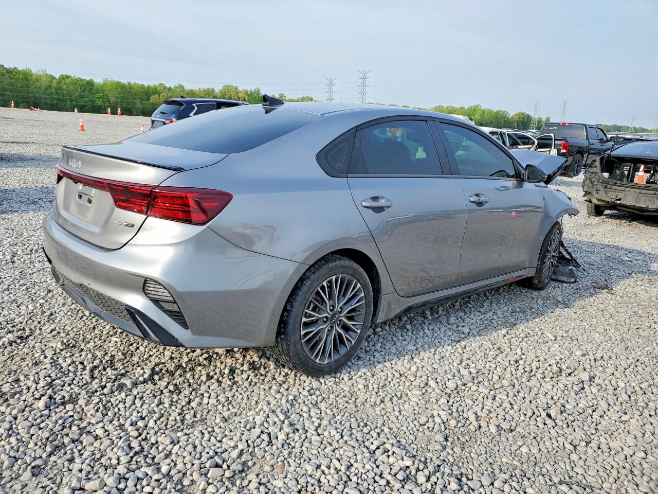 2024 KIA FORTE GT-LINE photo 5