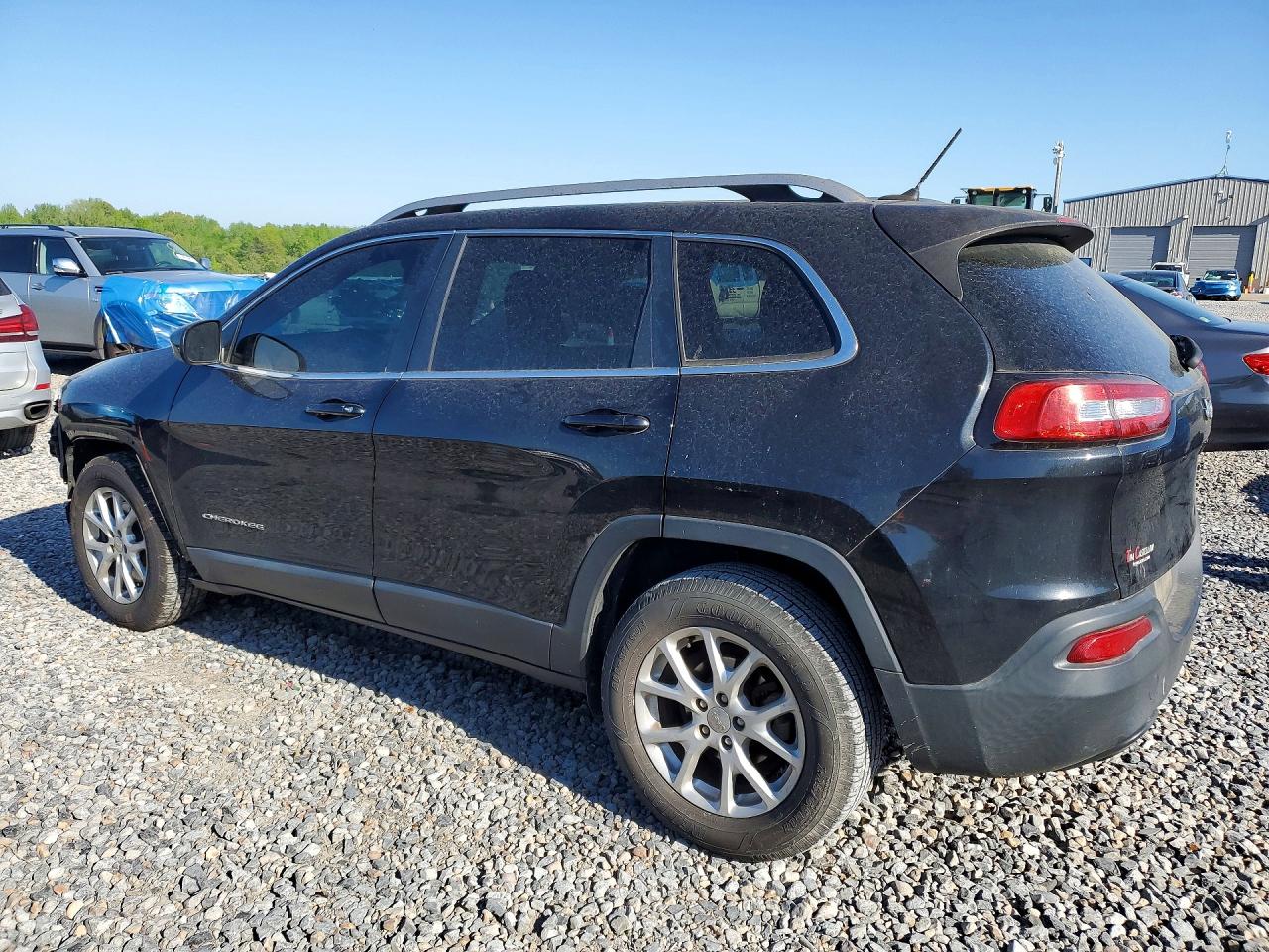 2016 JEEP CHEROKEE LATITUDE photo 4