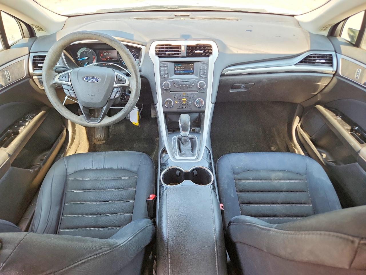 2015 FORD FUSION SE photo 15
