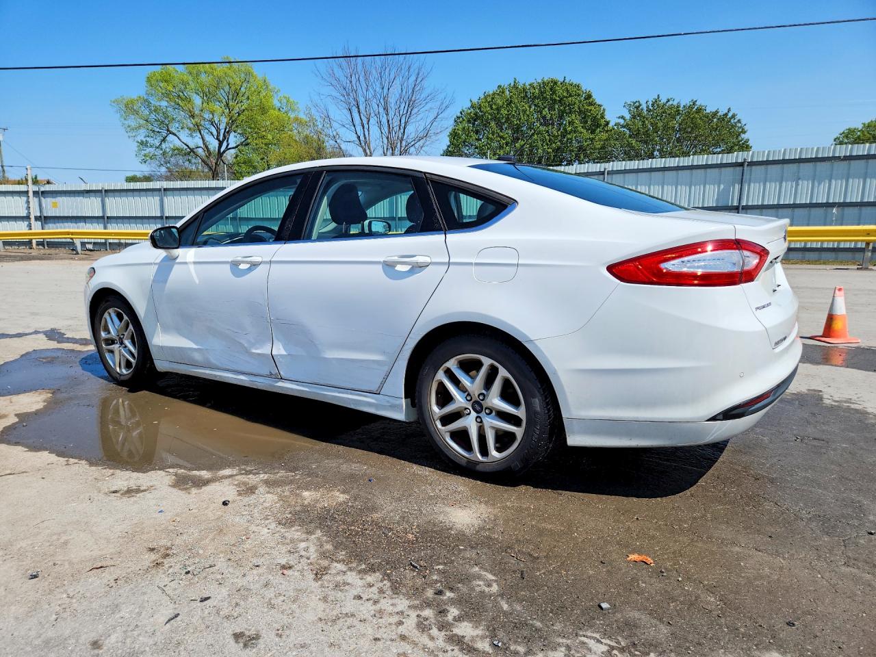 2015 FORD FUSION SE photo 3