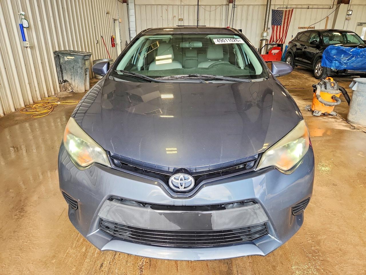 2015 TOYOTA COROLLA LE photo 13